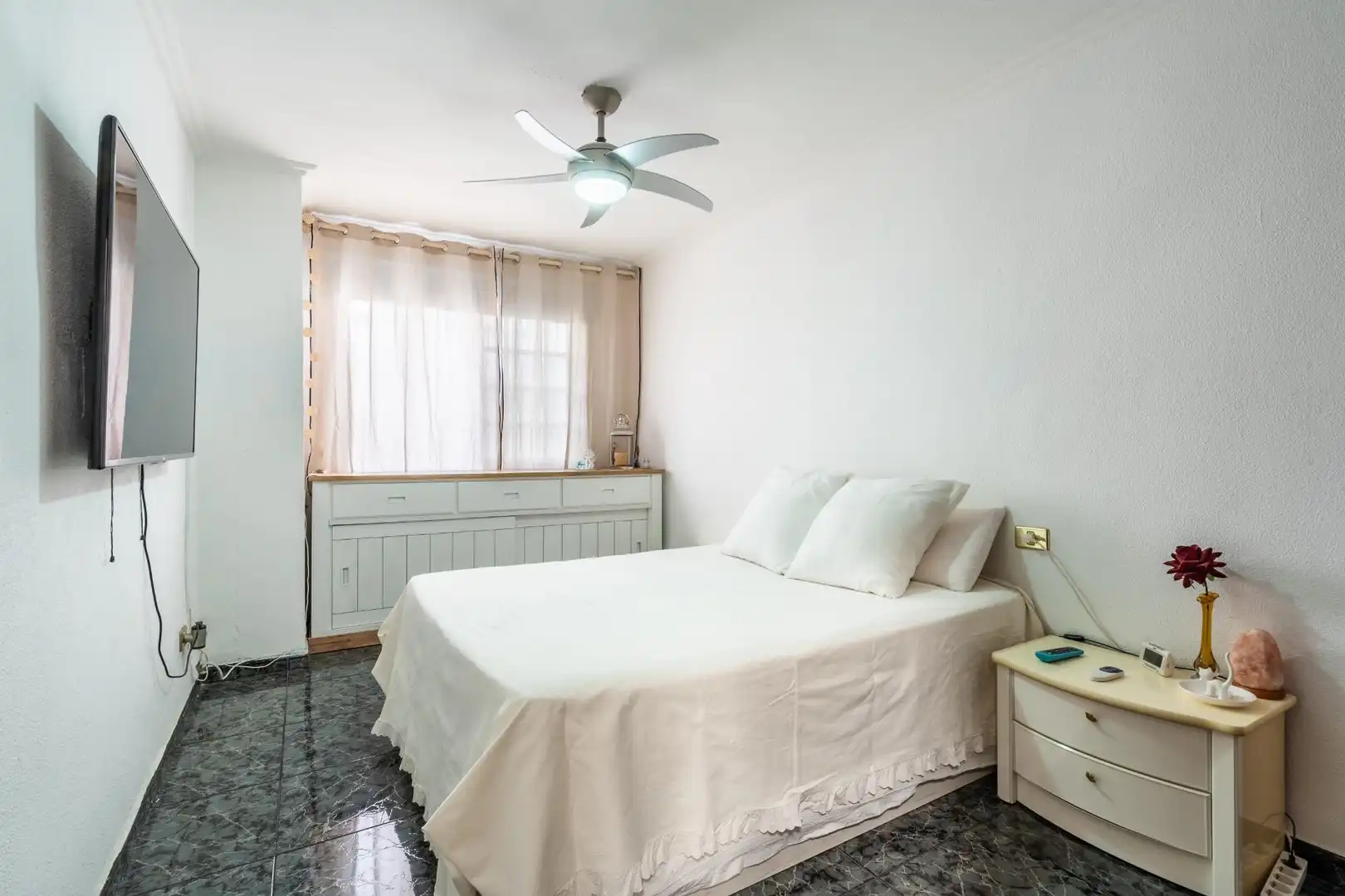 Dormitori de Apartament en venda en Arona amb Terrassa i Moblat