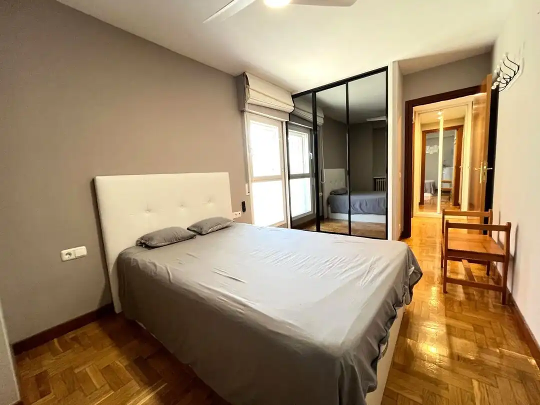 Habitación de Piso en venta en Barañáin / Barañain con Calefacción, Trastero y Amueblado