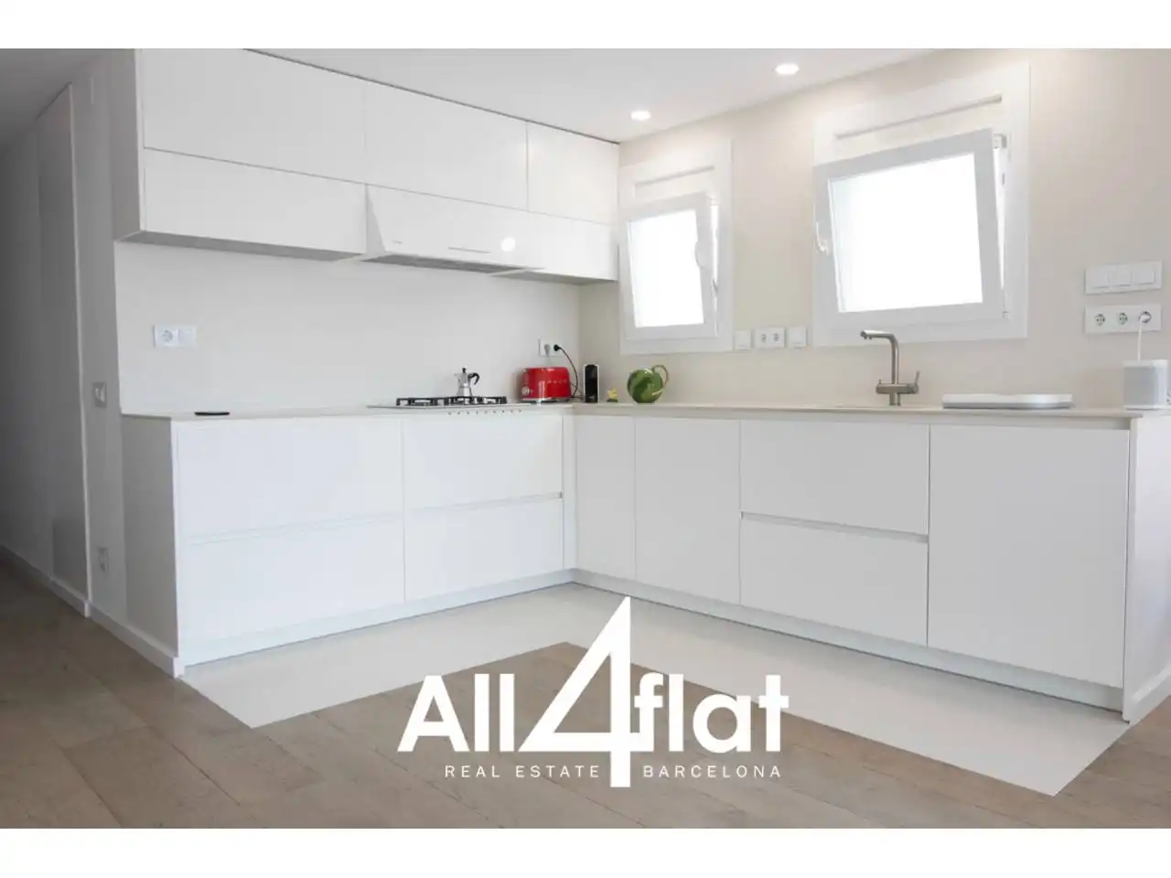 Kitchen of Attic for rent in Barcelona  with Air Conditioner, Heating and Parquet flooring