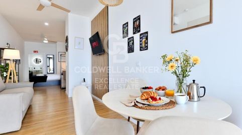Apartamento Moderno con licencia turística en Av Pio Baroja, Campanar.