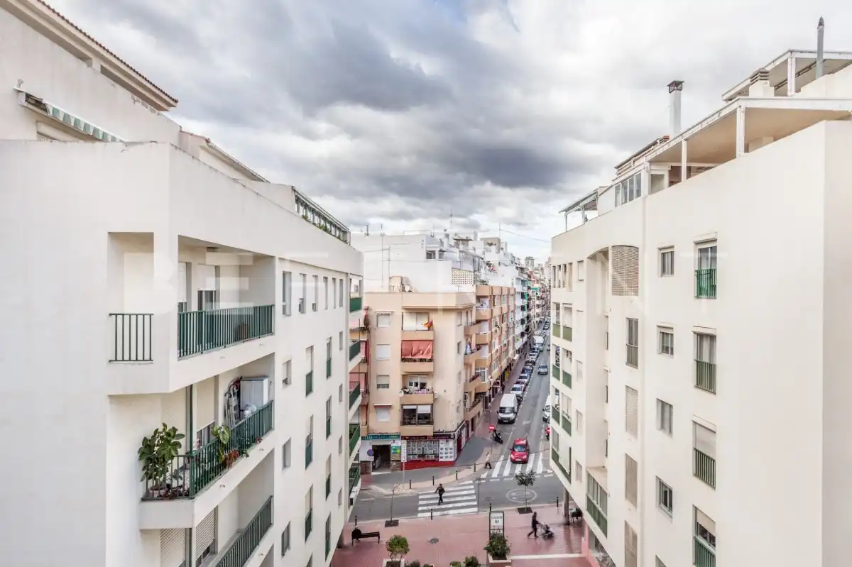 Exterior view of Apartments for rent in Benidorm  with Air Conditioner, Terrace and Furnished