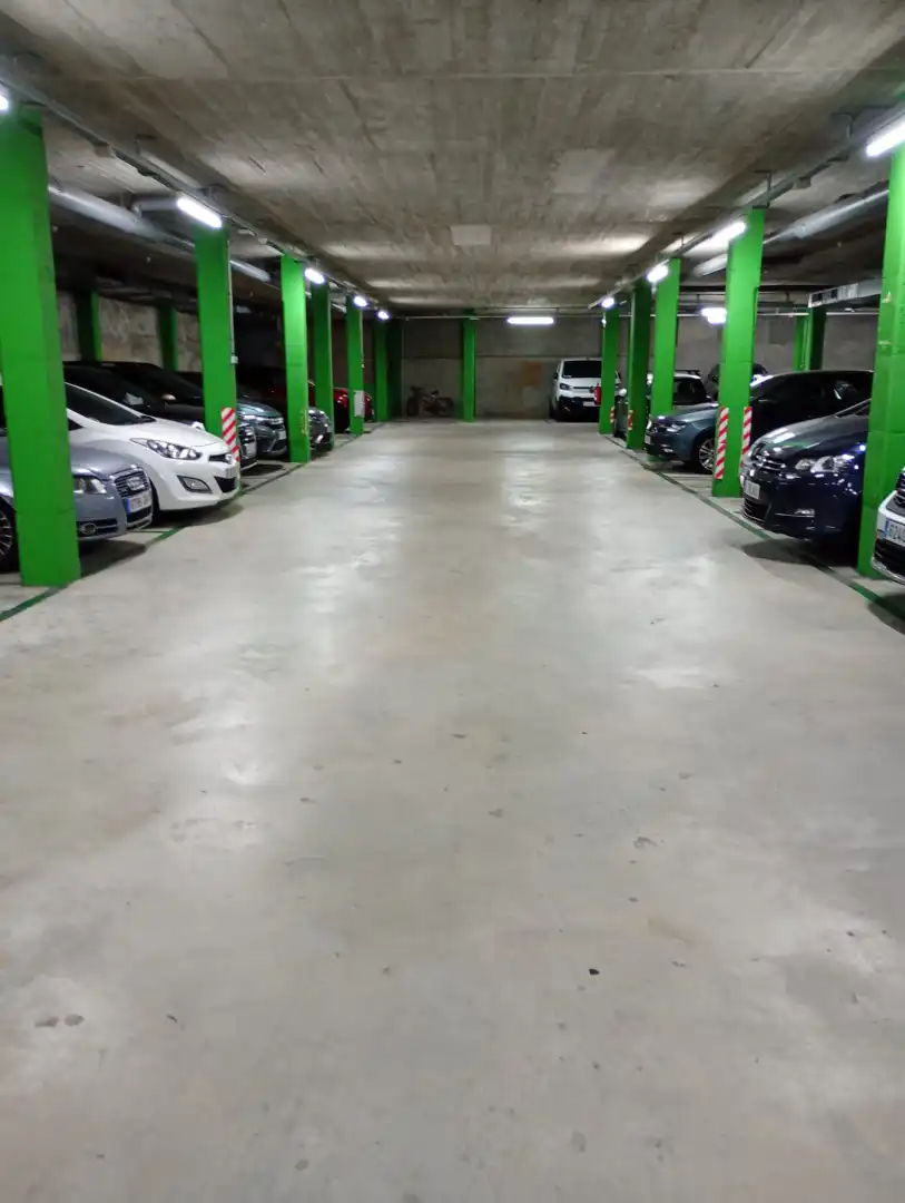 Parkplatz von Garage zum Verkauf in Barcelona