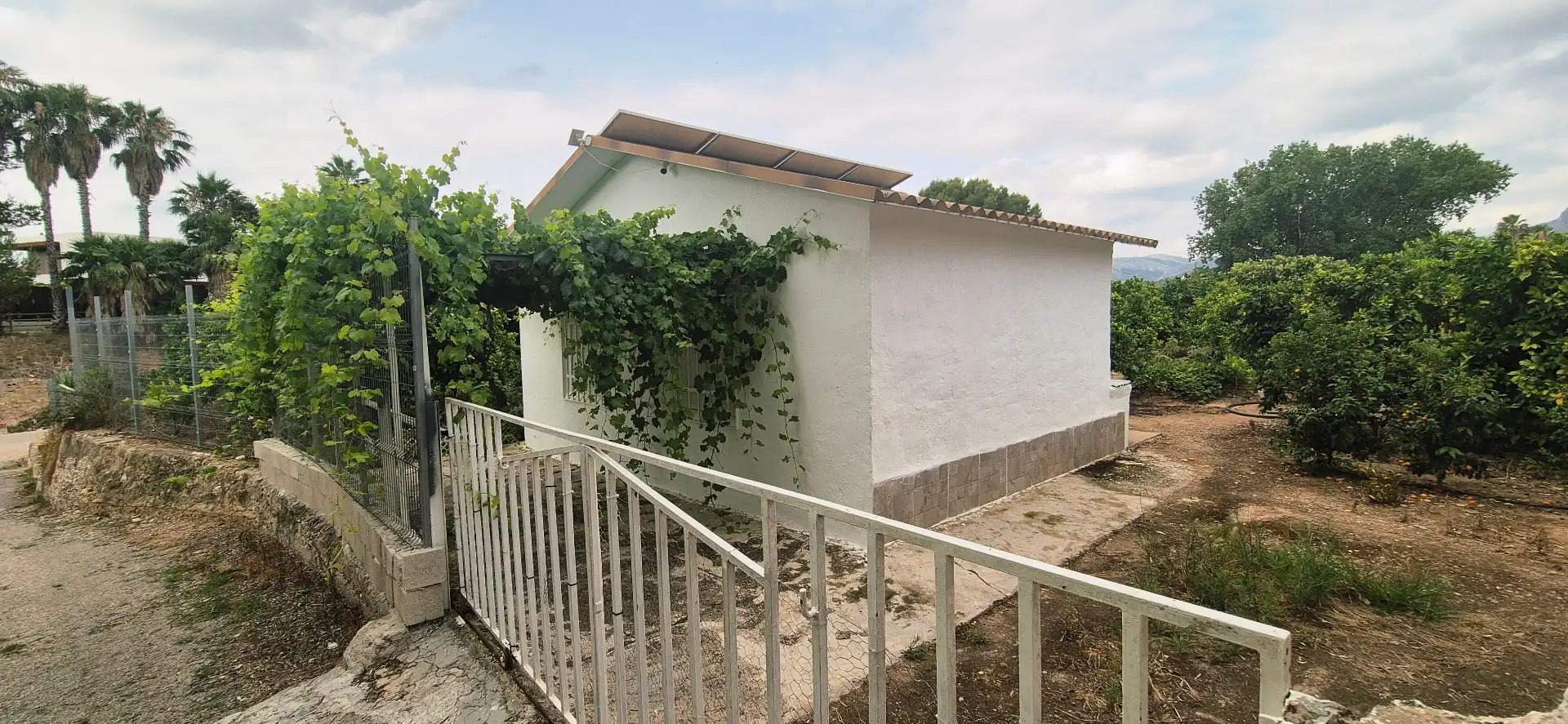Vista exterior de Finca rústica en venda en Gandia amb Jardí privat, Terrassa i Moblat