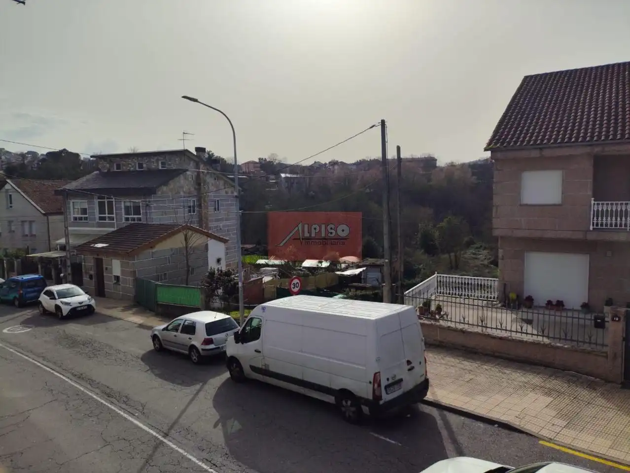 Vista exterior de Casa adosada de lloguer en Ourense Capital  amb Calefacció, Moblat i Balcó