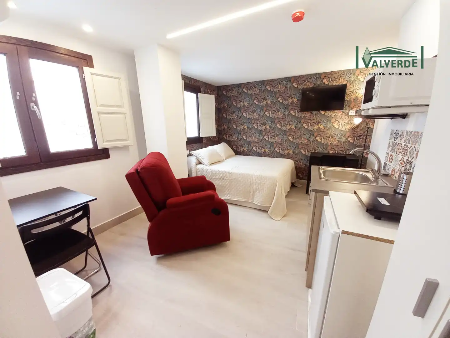 Schlafzimmer von Wohnung zur Miete in Granada mit Klimaanlage, Heizung und Möbliert