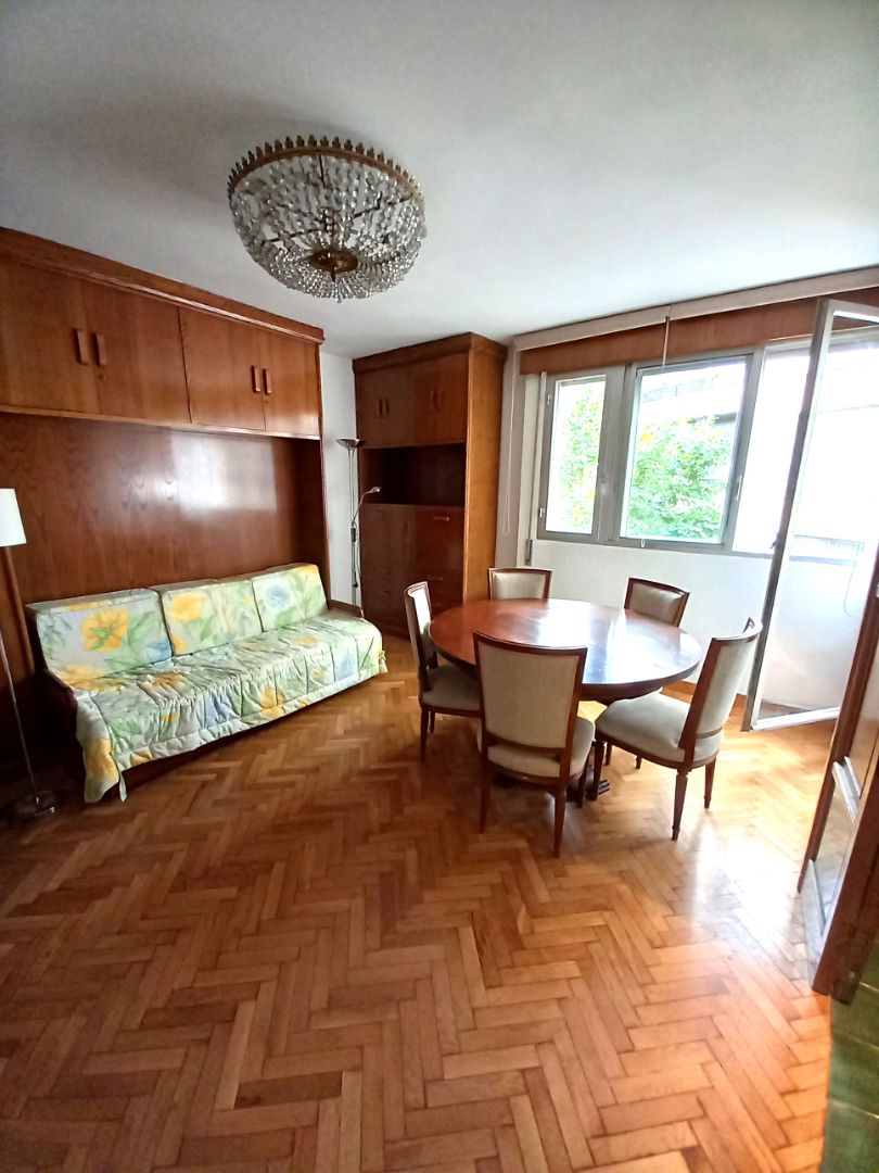 Sala d'estar de Pis de lloguer en  Zaragoza Capital amb Aire condicionat, Calefacció i Parquet