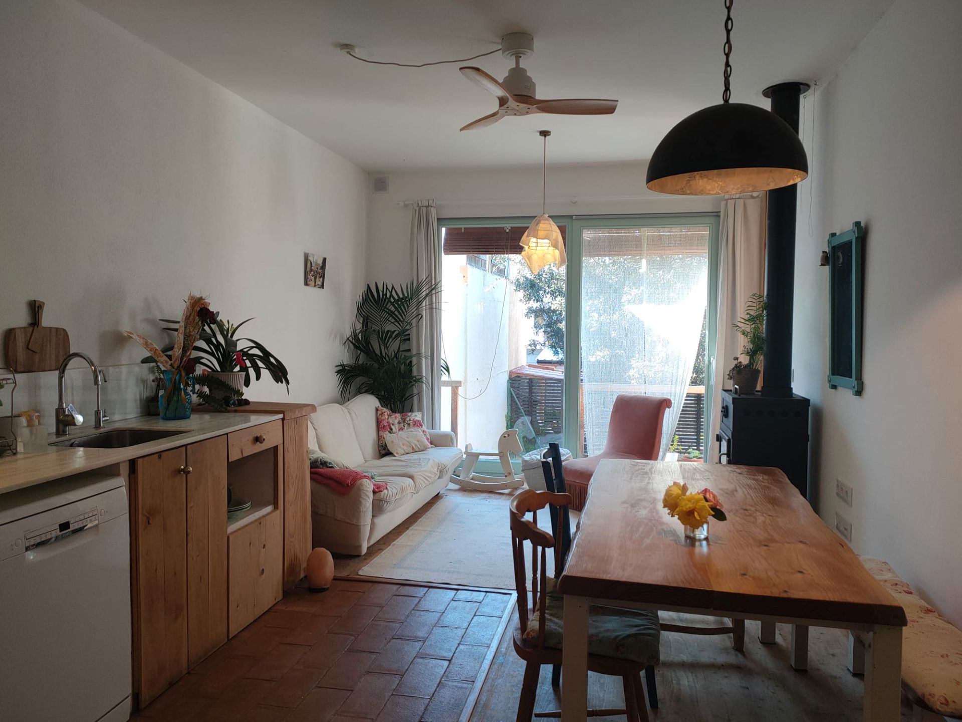 Sala d'estar de Casa adosada en venda en Vidreres amb Calefacció, Jardí privat i Parquet