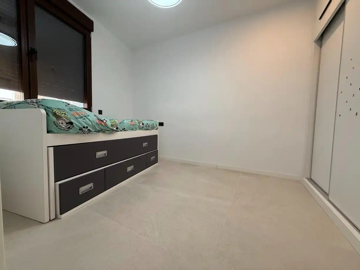 Habitación de Casa o chalet en venta en Torrent con Aire acondicionado, Calefacción y Terraza