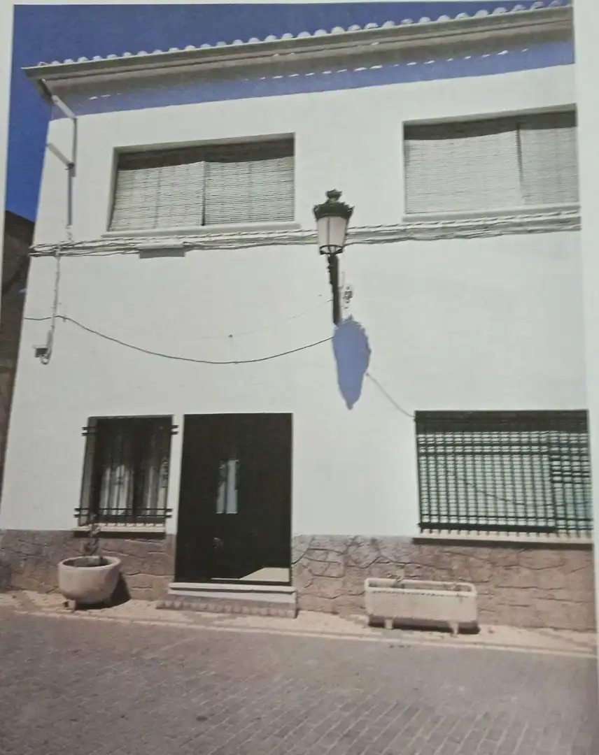 Gewerbefläche zum Verkauf in Torre de Santa María, imagen 2