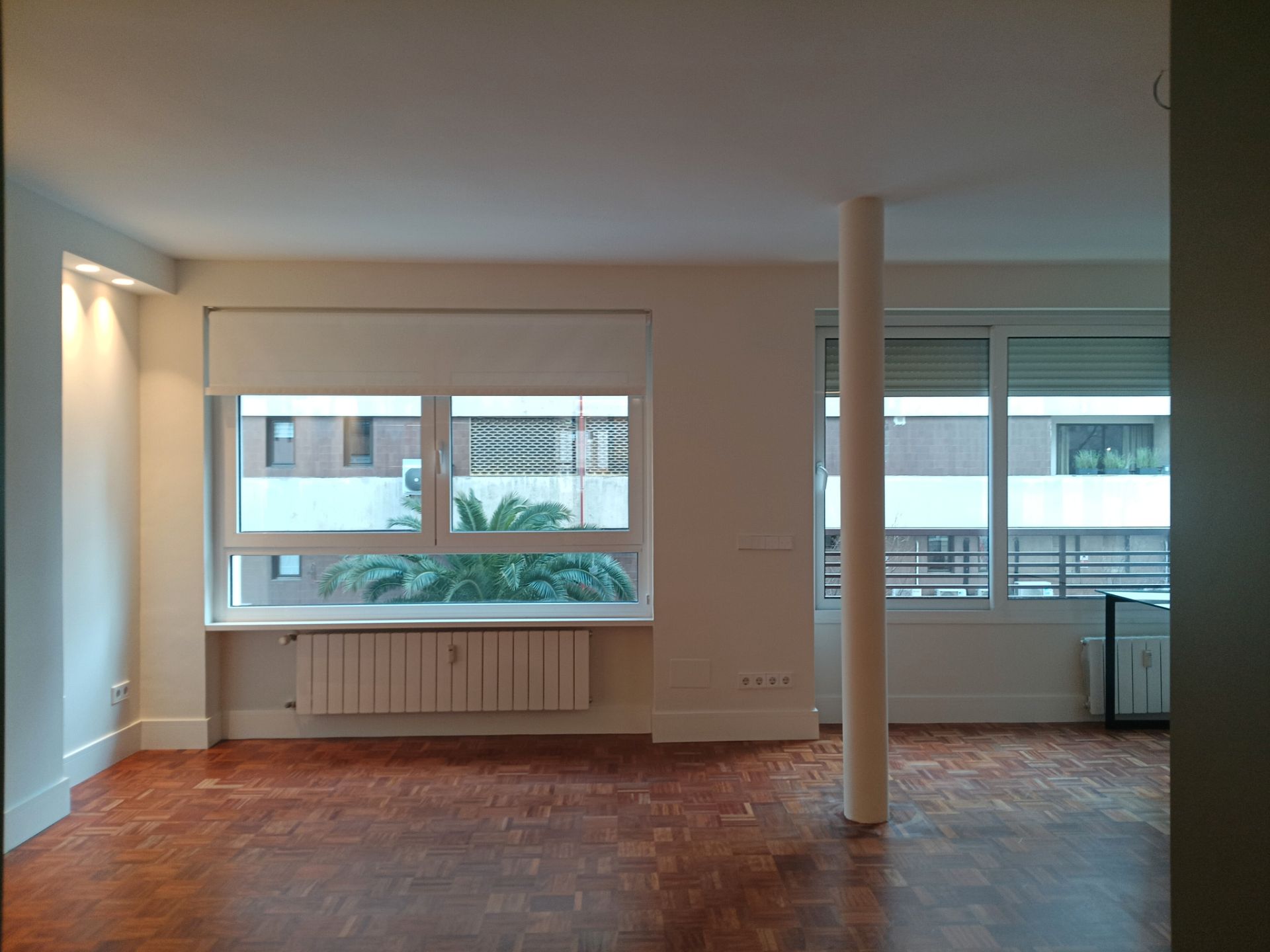 Sala d'estar de Pis de lloguer en  Madrid Capital amb Aire condicionat, Calefacció i Parquet