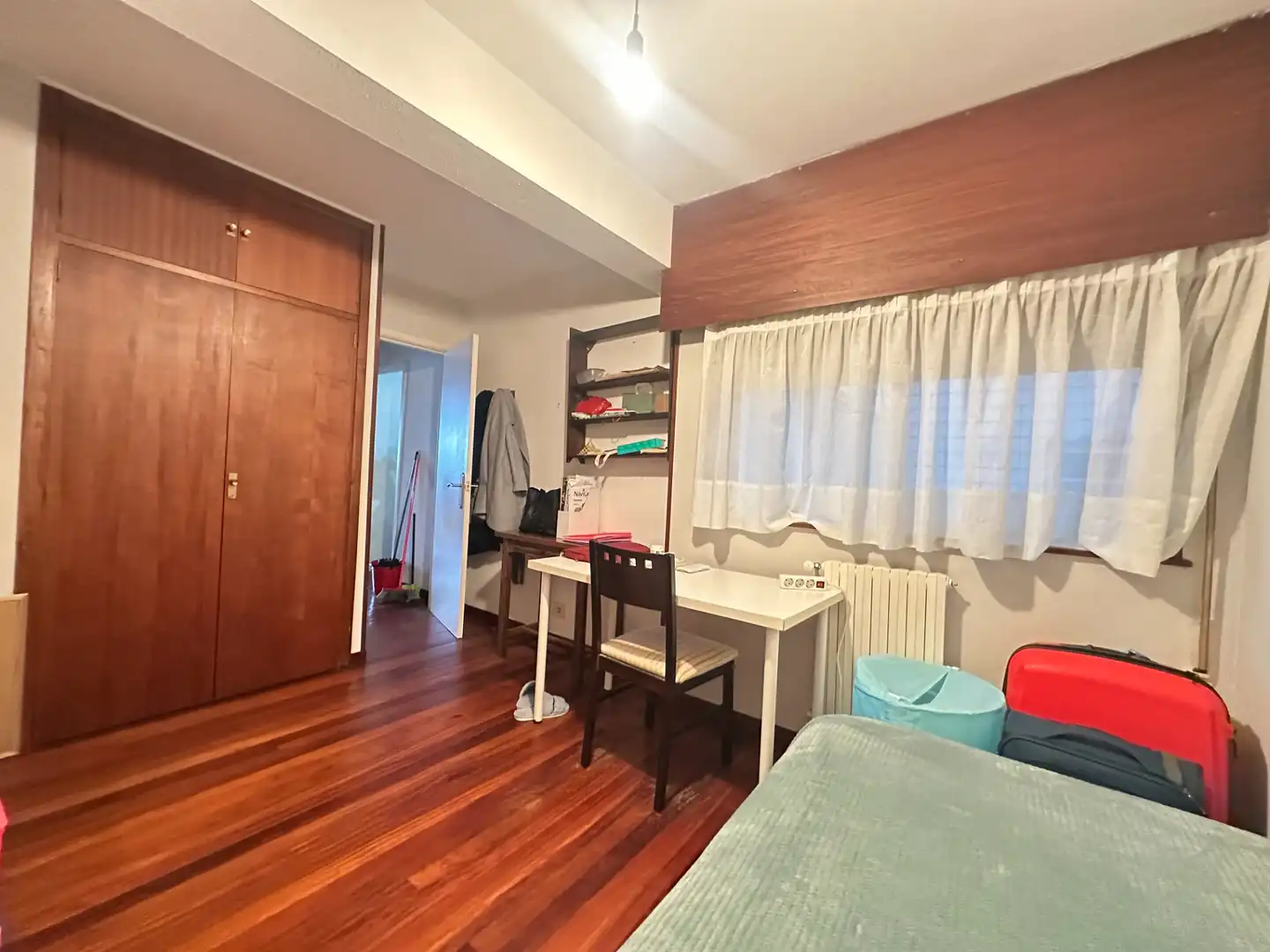 Schlafzimmer von Wohnung zum Verkauf in Santiago de Compostela  mit Heizung und Möbliert