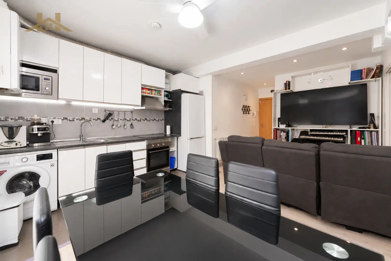Flat with terrace for sale in Avenida de la Libertad 35, imagen 3