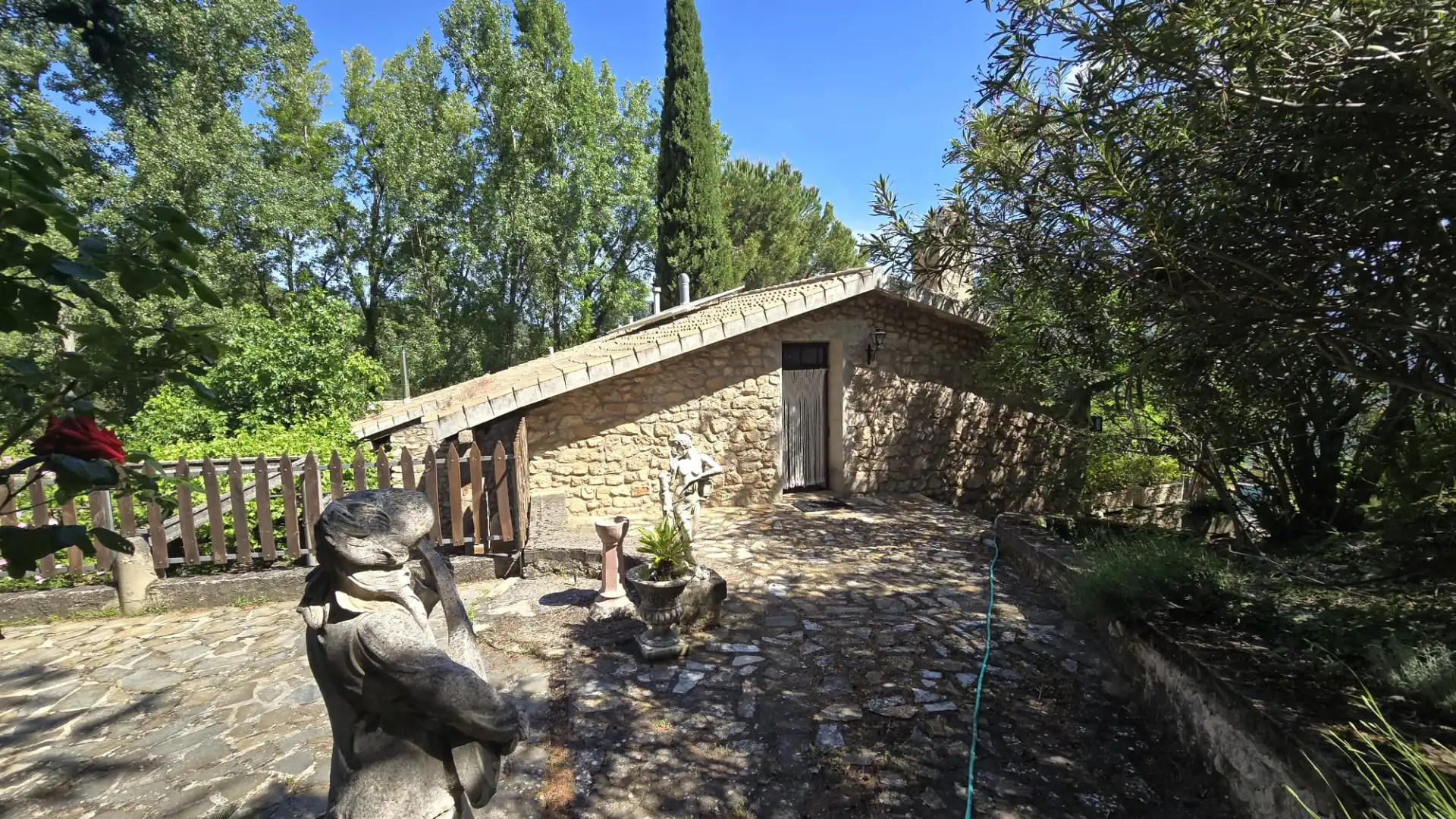 Vista exterior de Finca rústica en venta en Villanueva del Arzobispo con Calefacción, Trastero y Piscina