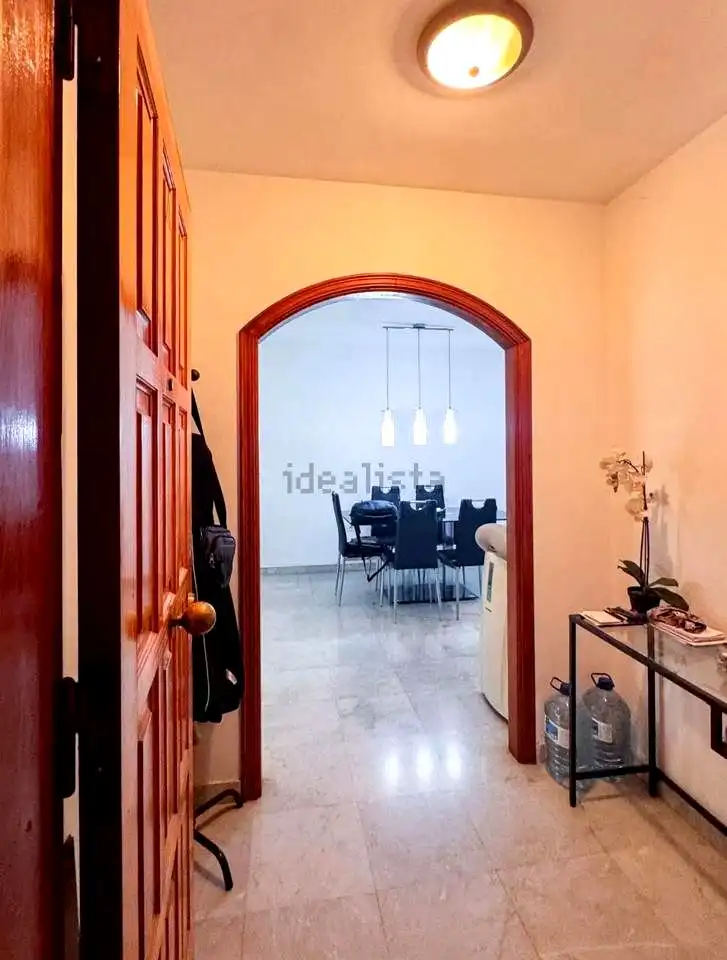 Wohnung zum Verkauf in Santa Cruz de Tenerife mit Terrasse und Abstellraum