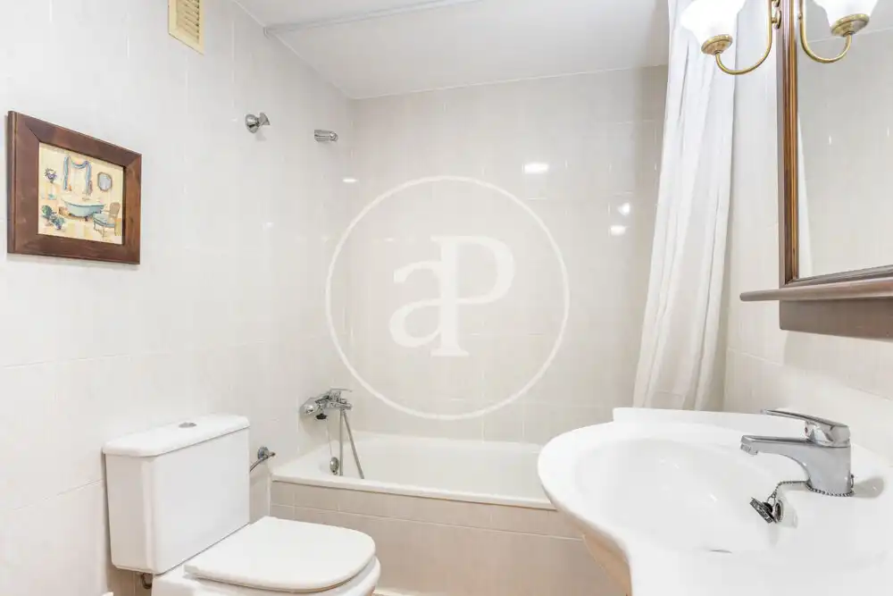 Bathroom of Flat for sale in Alboraya  with Air Conditioner, Heating and Balcony