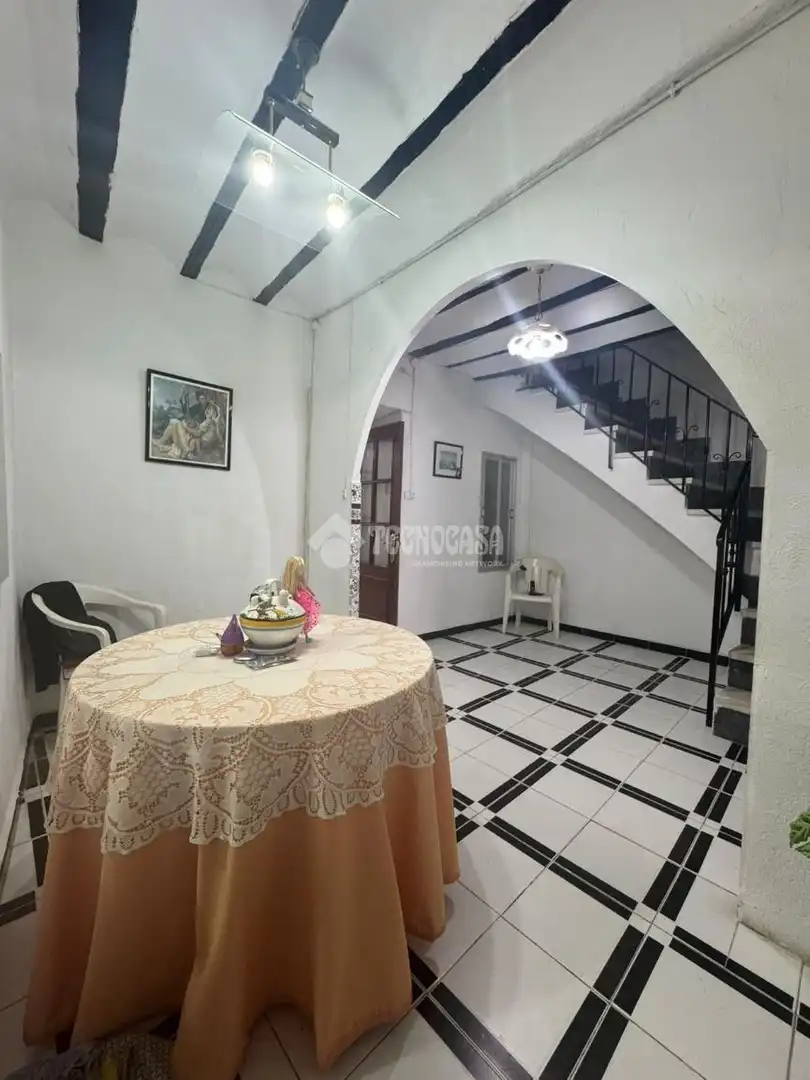 Casa bifamiliare in vendita a Rus, imagen 3