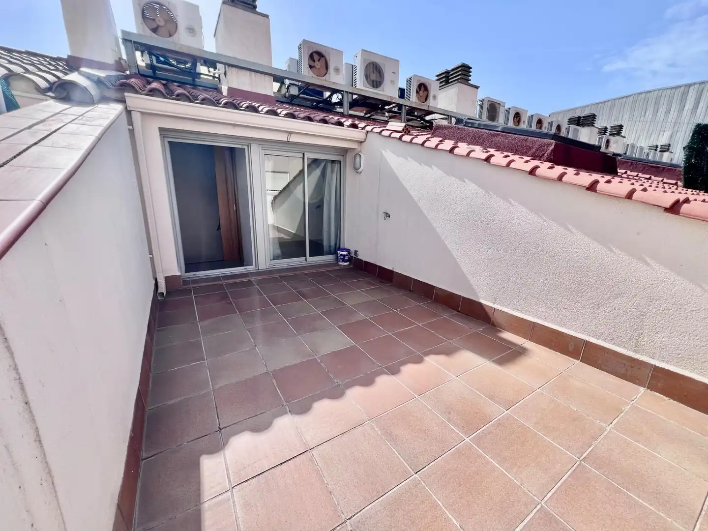 Terrace of Attic for rent in Sabadell  with Air Conditioner, Heating and Parquet flooring