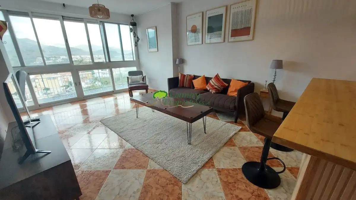 Sala de estar de Apartamento en venta en Almuñécar con Aire acondicionado y Piscina comunitaria