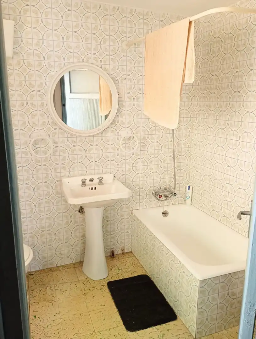 Baño de Casa adosada en venta en Pravia con Calefacción, Terraza y Trastero