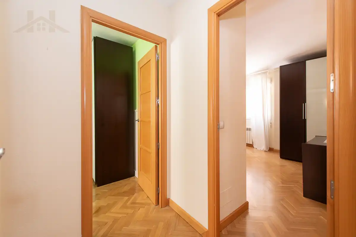 Wohnung zum Verkauf in San Sebastián de los Reyes mit Klimaanlage, Heizung und Terrasse