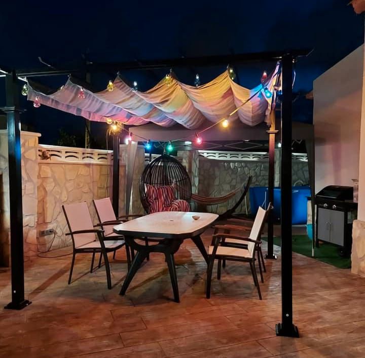 Terrassa de Casa o xalet en venda en Mont-roig del Camp amb Aire condicionat, Jardí privat i Moblat