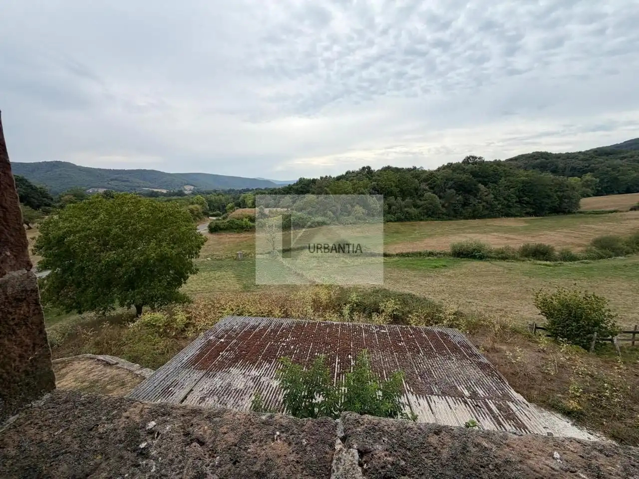 Country homes for sale in Basaburua, Navarra