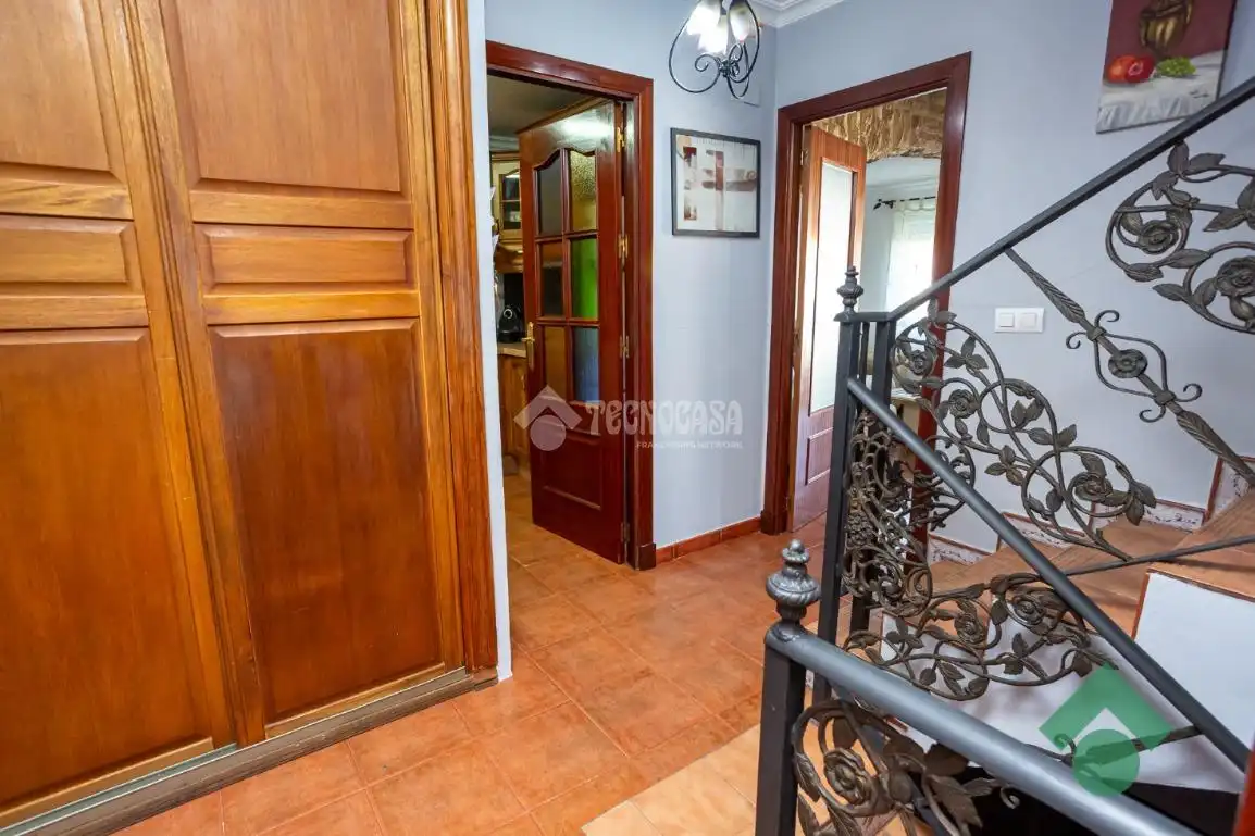 Casa adosada en venda en San Bernabé