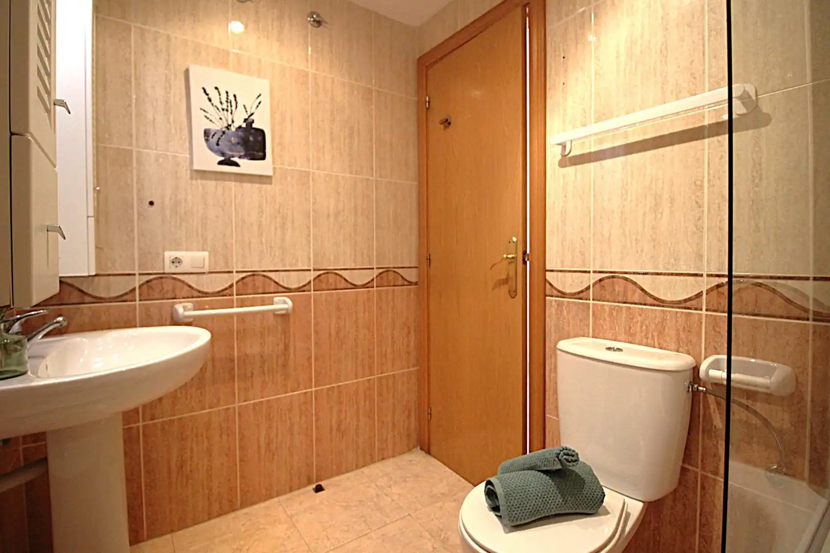 Baño de Apartamento en venta en Oropesa del Mar / Orpesa con Jardín privado, Terraza y Amueblado