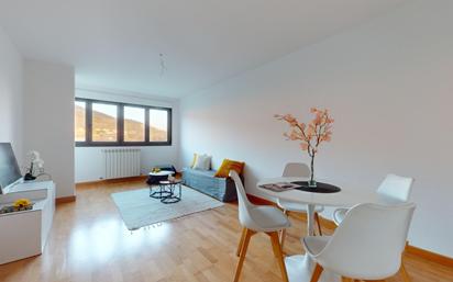 Wohnzimmer von Wohnung zum verkauf in Berrioplano / Berriobeiti mit Heizung, Abstellraum und Balkon