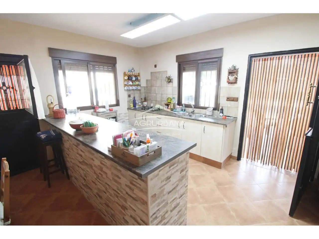 Country house with pool for sale in Poligono 29, imagen 8