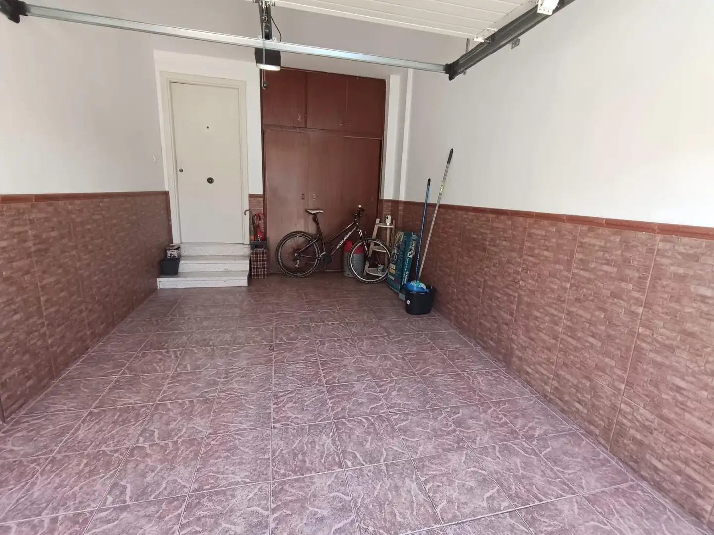 Casa adosada en venda en Córdoba amb Aire condicionat, Traster i Moblat
