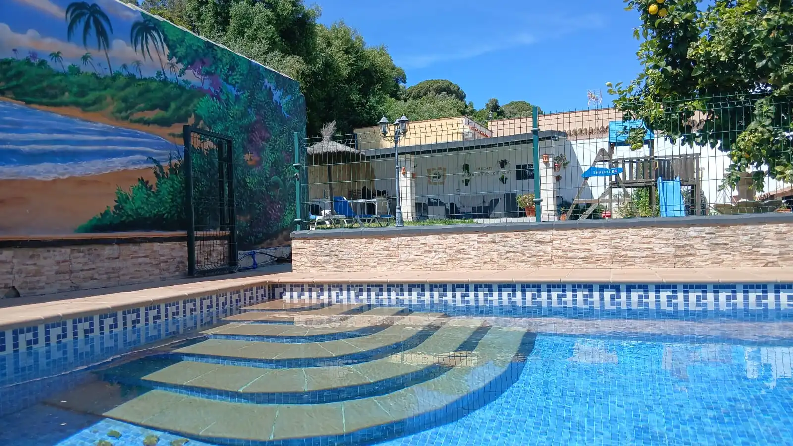 Piscina de Casa o chalet de alquiler en Barbate con Aire acondicionado, Calefacción y Jardín privado