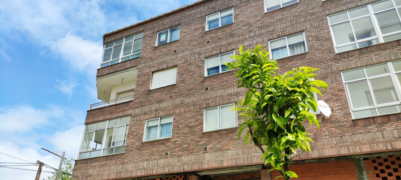 Exterior view of Flat for sale in Vila de Cruces  with Heating and Balcony