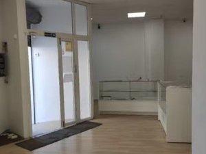 Foto 2 de Oficina de lloguer a Doctor Barraquer - G. Renfe - Policlínico,  Sevilla Capital