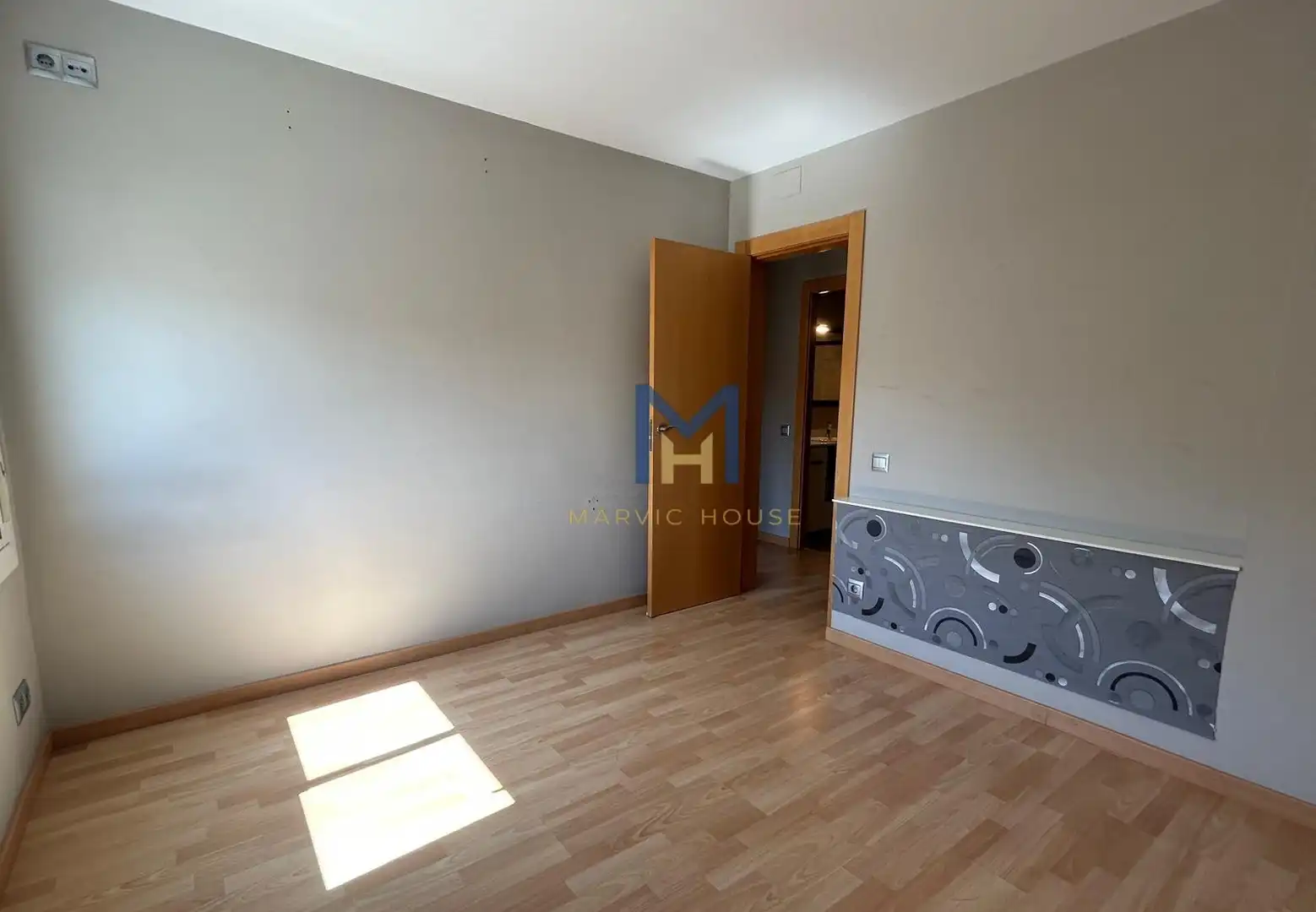 Habitación de Piso en venta en Sabadell con Aire acondicionado, Calefacción y Parquet