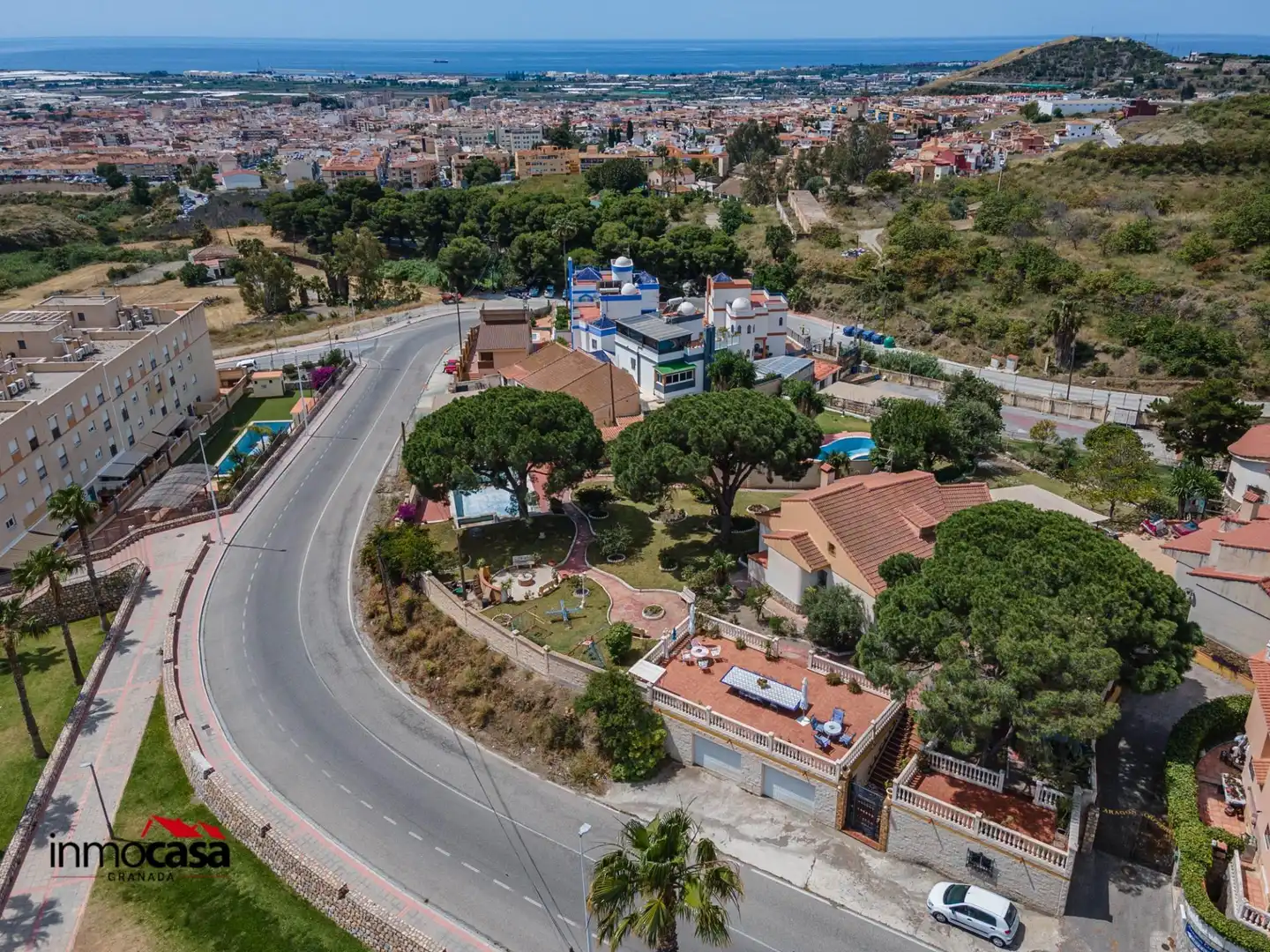 Vista exterior de Casa o chalet en venta en Motril con Aire acondicionado, Terraza y Piscina