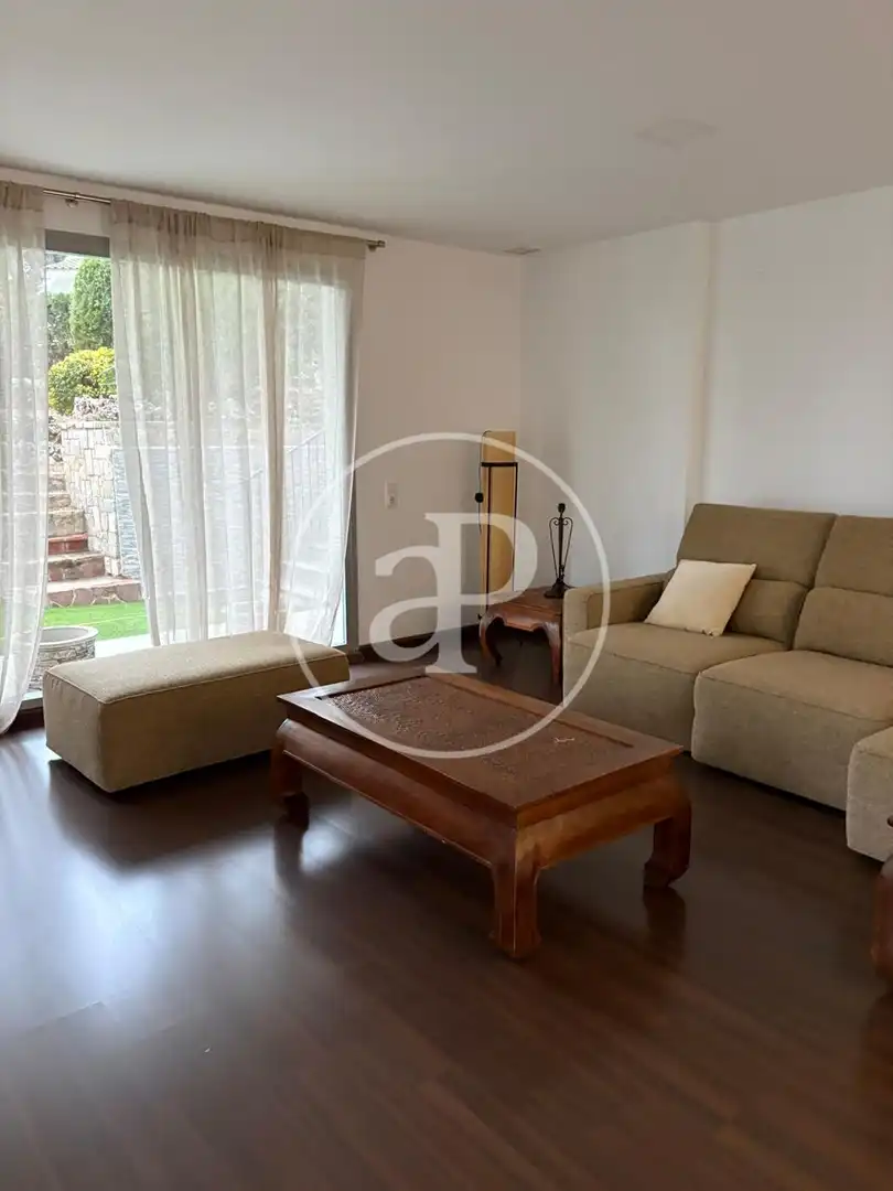 Living room of Houses for rent in Torrent  with Air Conditioner, Heating and Private garden