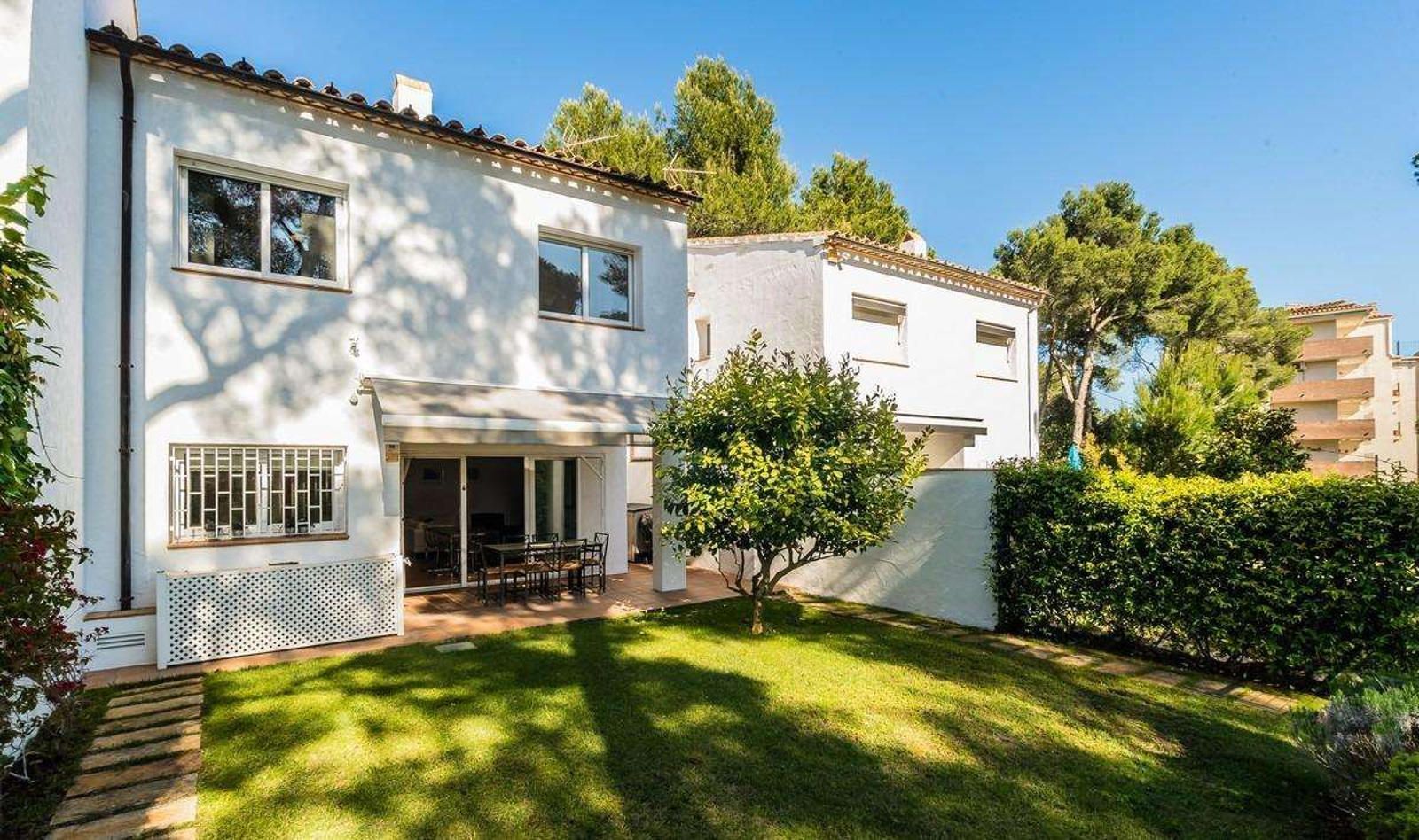 Jardín de Casa adosada en venta en Palafrugell con Aire acondicionado, Terraza y Piscina