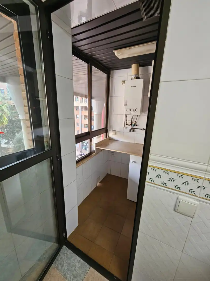 Kitchen of Flat for rent in Valencia  with Air Conditioner and Heating