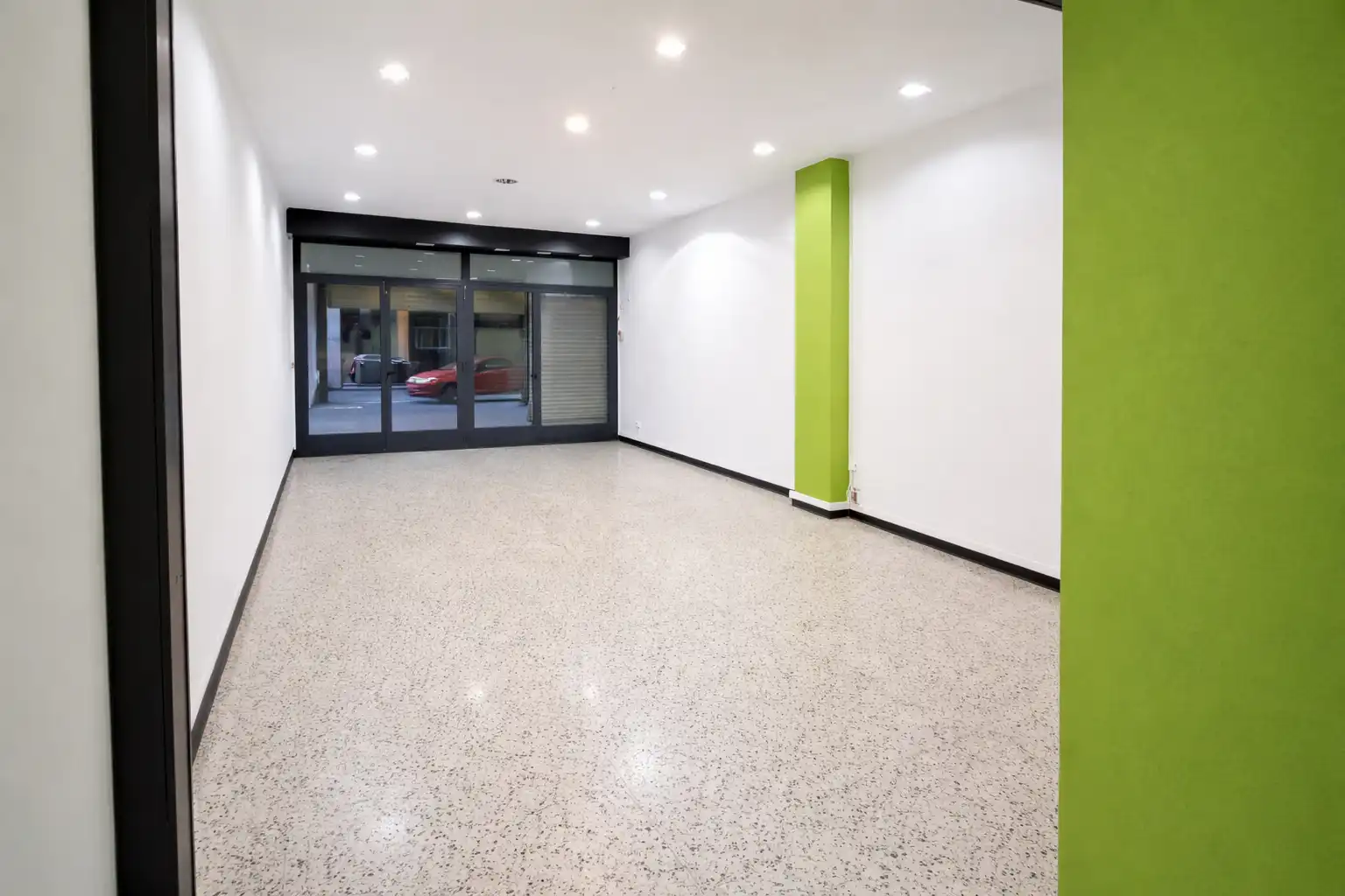 Business premises for sale in Carrer de la Mare Molas 25, imagen 2