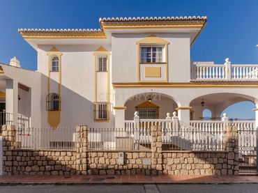 Casa amb jardí en venda a Calle Mulhacen, 8, Vélez de Benaudalla, Spain