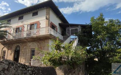 Vista exterior de Casa o xalet en venda en Piélagos amb Calefacció, Terrassa i Traster