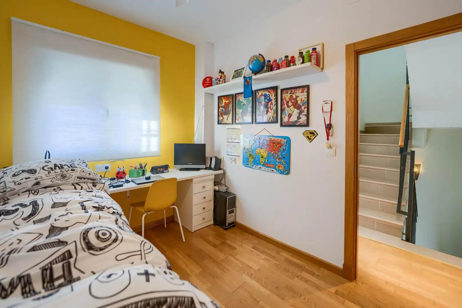 Habitación de Casa adosada en venta en Bormujos con Aire acondicionado, Jardín privado y Terraza