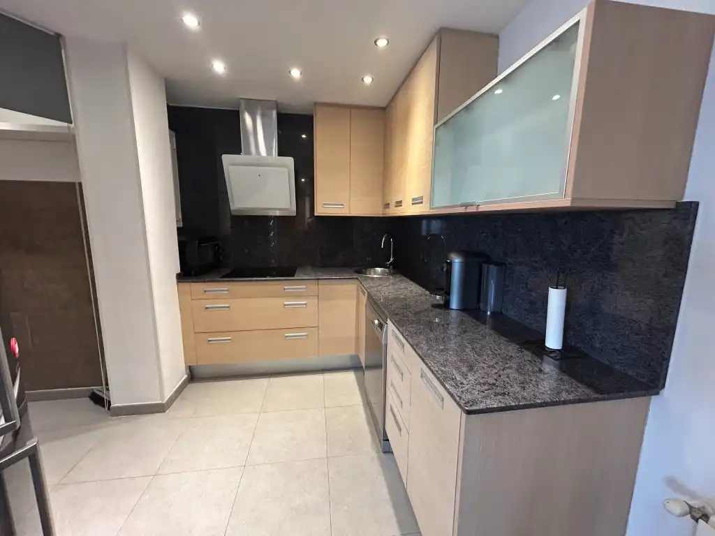 Cocina de Dúplex en venta en Badalona con Calefacción, Parquet y Alarma
