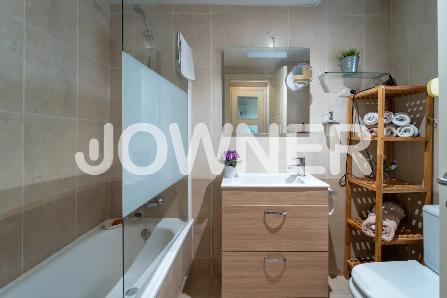 Bathroom of Flat for rent in Madrid  with Air Conditioner, Heating and Terrace