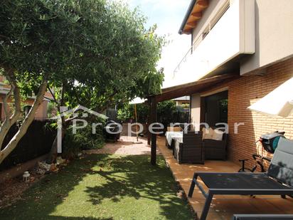 Jardí de Planta baixa en venda en Llinars del Vallès amb Calefacció, Jardí privat i Terrassa