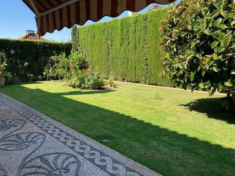 Jardí de Casa o xalet en venda en Córdoba amb Aire condicionat, Calefacció i Jardí privat