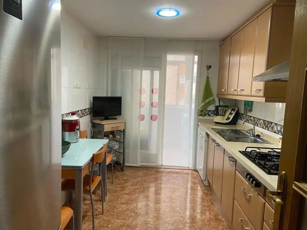 Cuina de Apartament en venda en Alicante / Alacant amb Aire condicionat