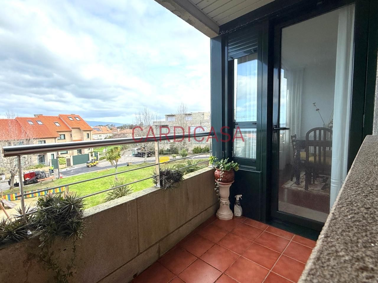 Außenansicht von Wohnung zum Verkauf in Vigo  mit Heizung, Parkett und Terrasse