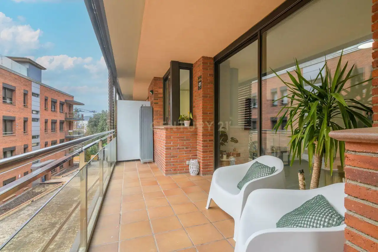 Terraza de Apartamento en venta en Molins de Rei con Aire acondicionado, Trastero y Balcón